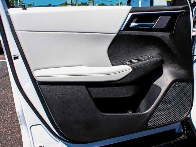 new 2025 Mitsubishi Outlander car, priced at $38,625