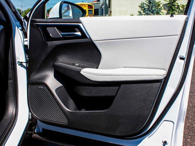 new 2025 Mitsubishi Outlander car, priced at $38,625