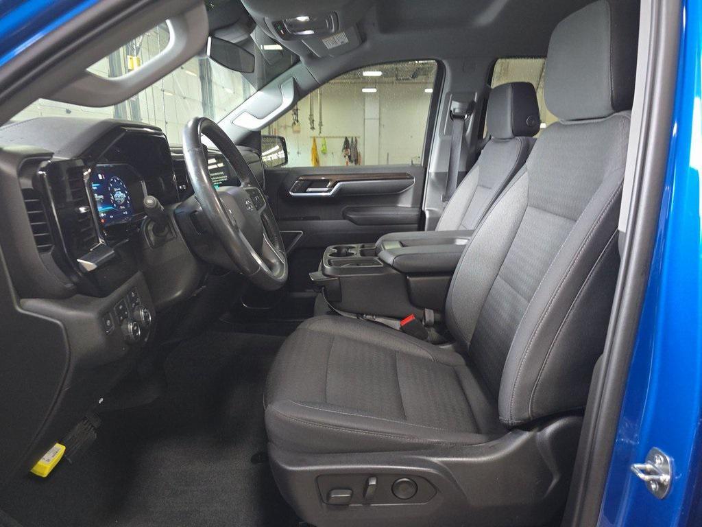 used 2022 Chevrolet Silverado 1500 car, priced at $38,990