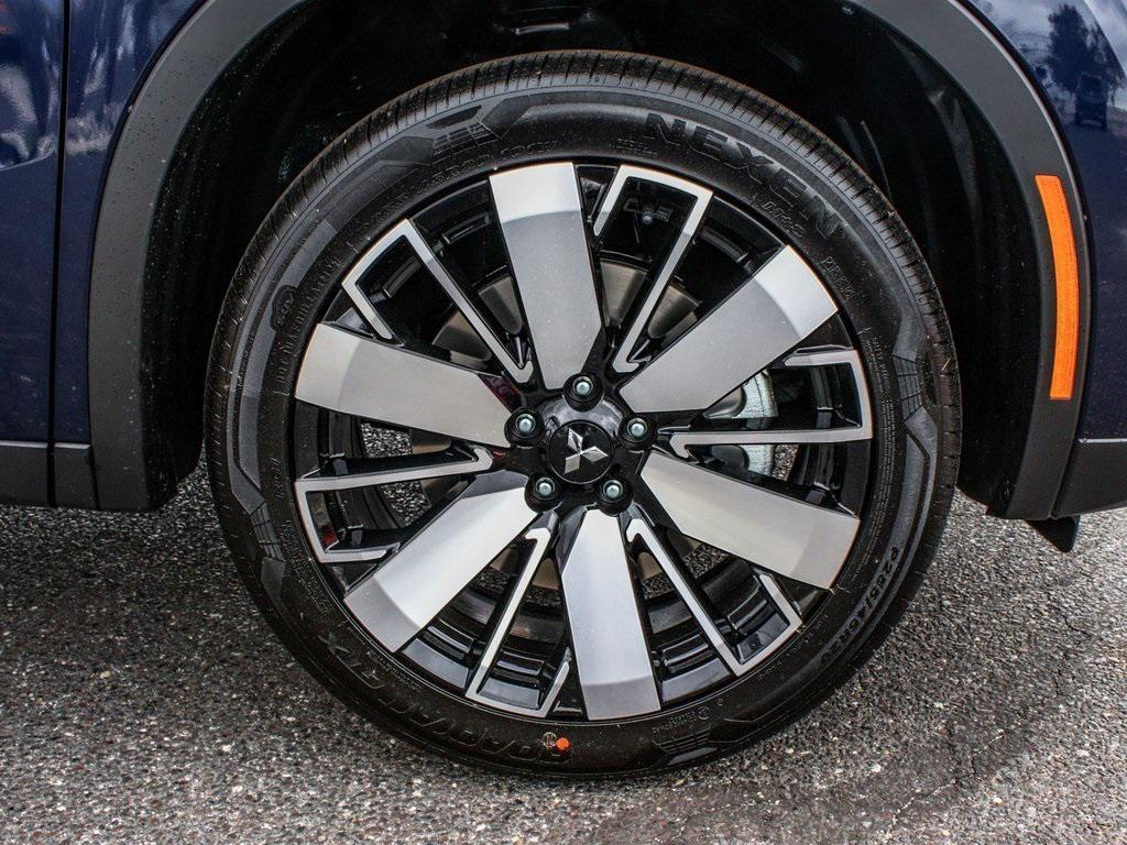 new 2025 Mitsubishi Outlander car, priced at $36,220