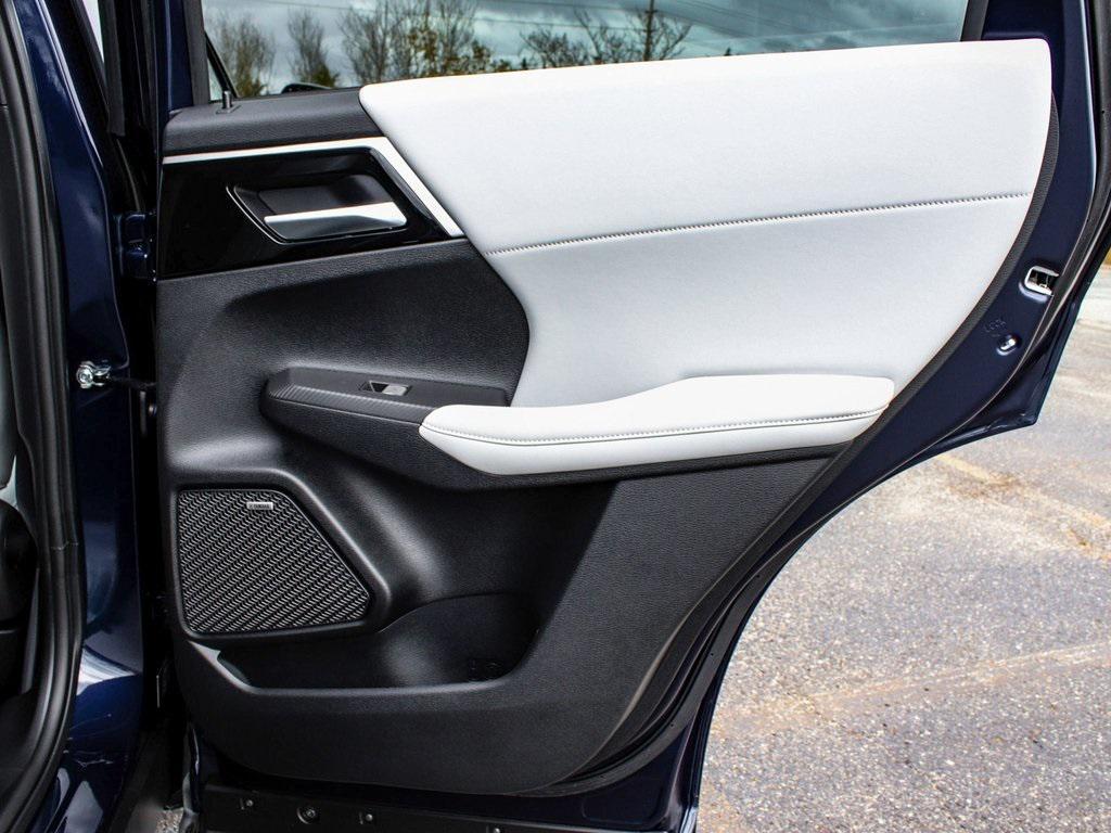 new 2025 Mitsubishi Outlander car, priced at $36,220