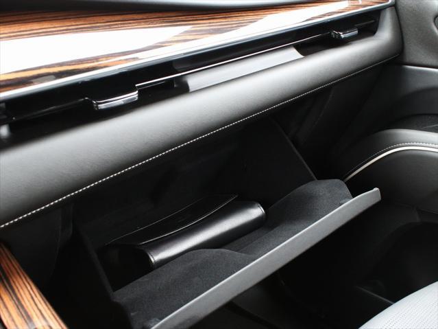 used 2024 Cadillac Escalade ESV car, priced at $87,490