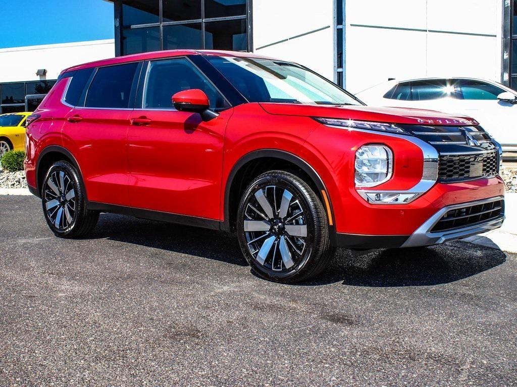 new 2025 Mitsubishi Outlander car, priced at $38,515