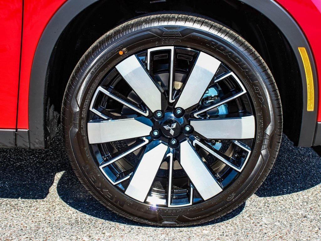 new 2025 Mitsubishi Outlander car, priced at $38,515