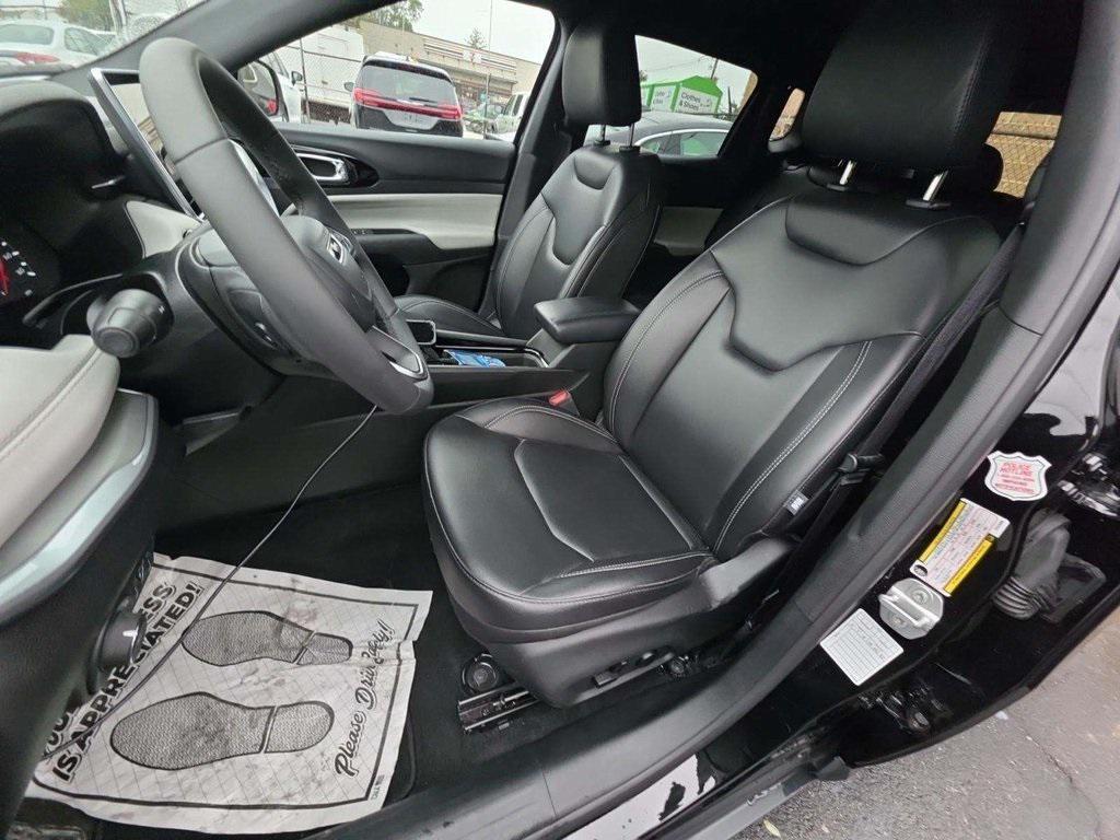 used 2025 Jeep Compass car, priced at $26,990