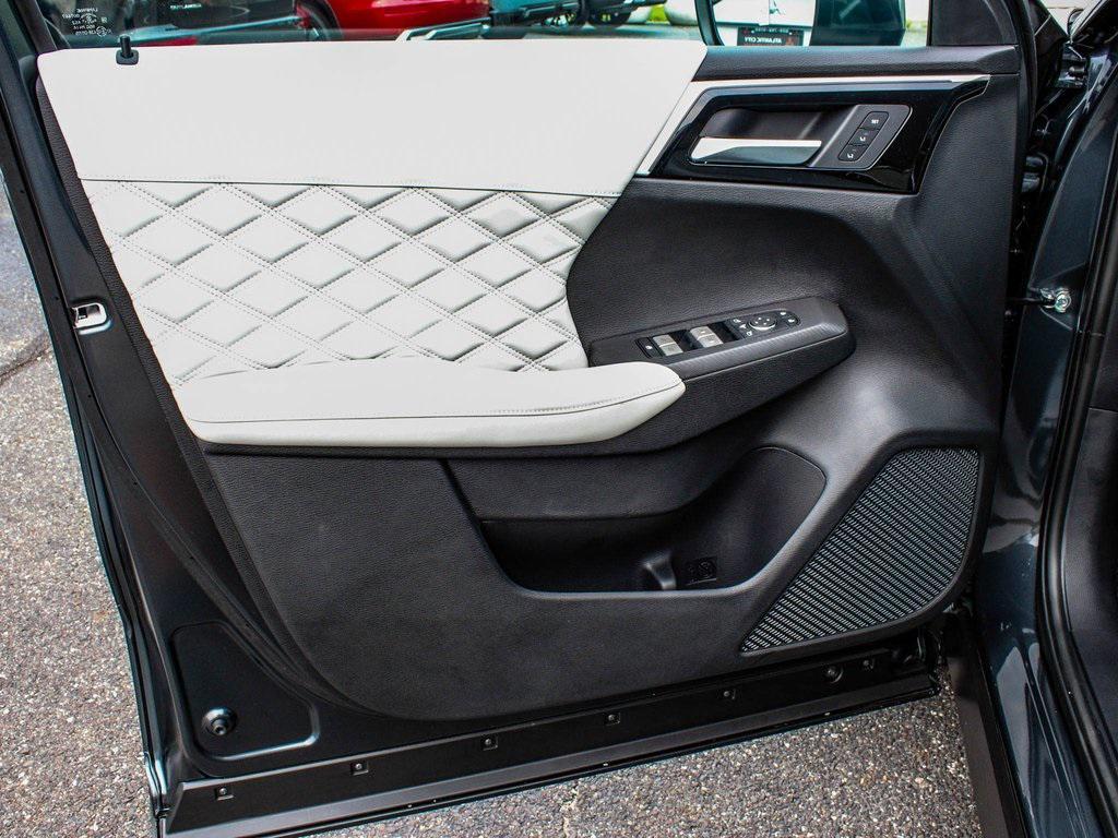 new 2025 Mitsubishi Outlander PHEV car, priced at $49,480