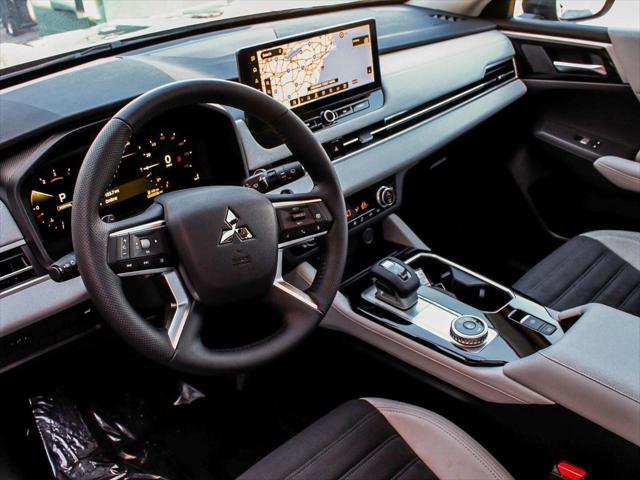 new 2025 Mitsubishi Outlander car, priced at $40,460