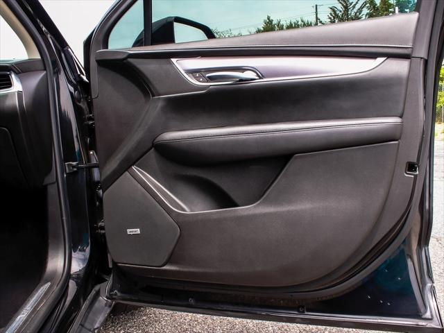 used 2018 Cadillac XT5 car, priced at $19,990
