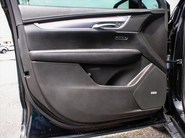used 2018 Cadillac XT5 car, priced at $19,990