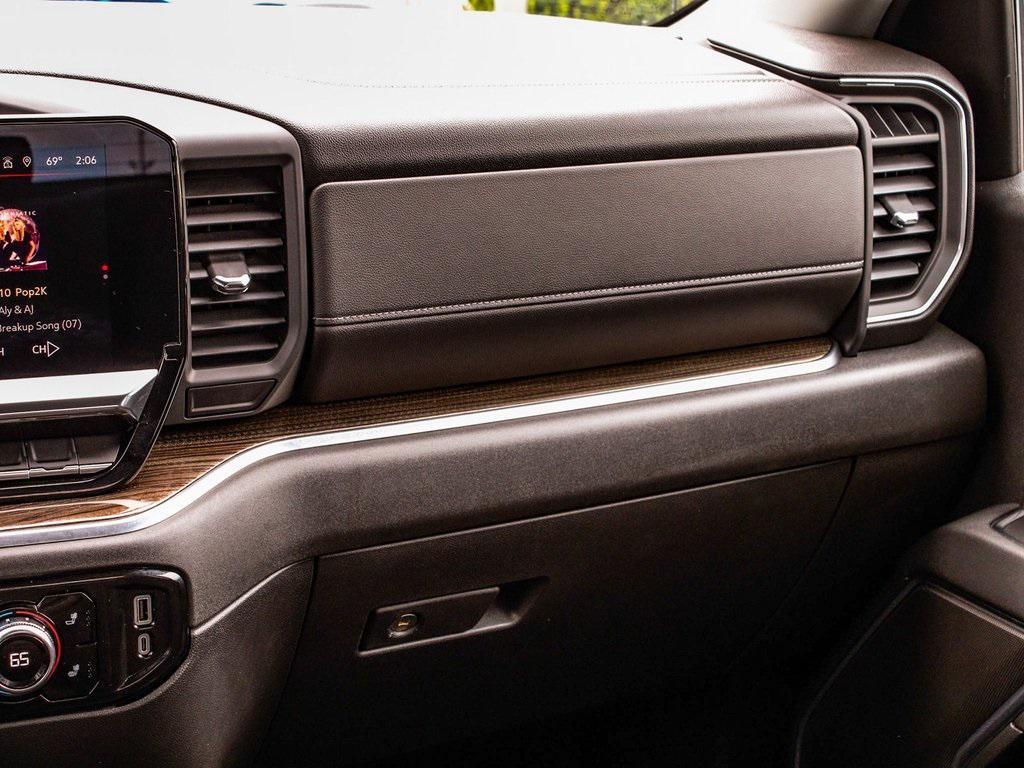 used 2023 GMC Sierra 1500 car, priced at $35,990
