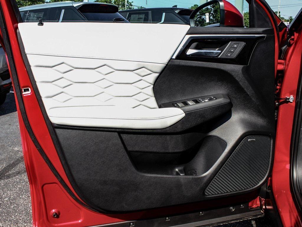 new 2025 Mitsubishi Outlander car, priced at $43,495