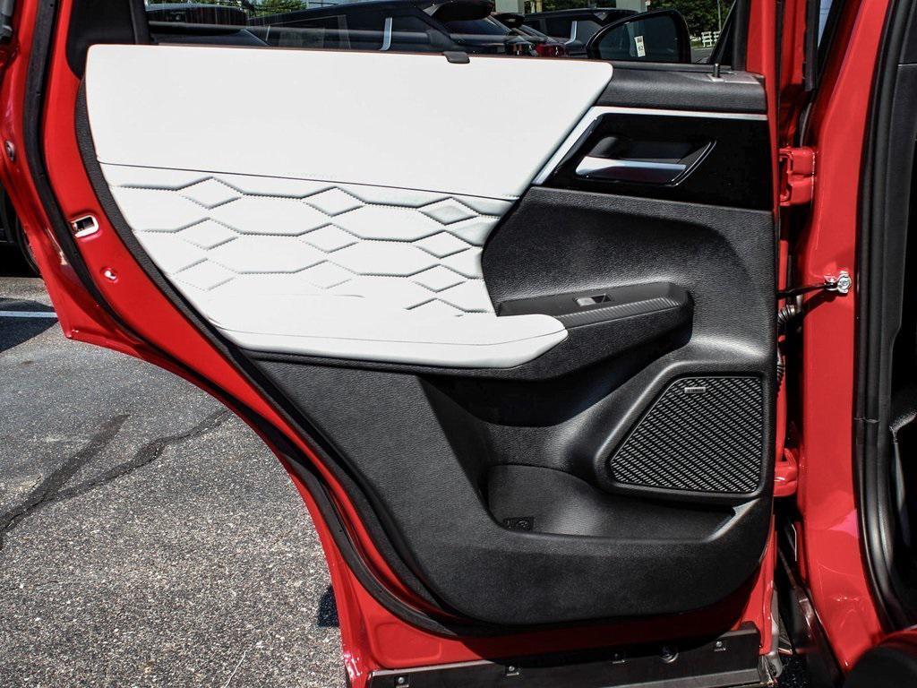 new 2025 Mitsubishi Outlander car, priced at $43,495