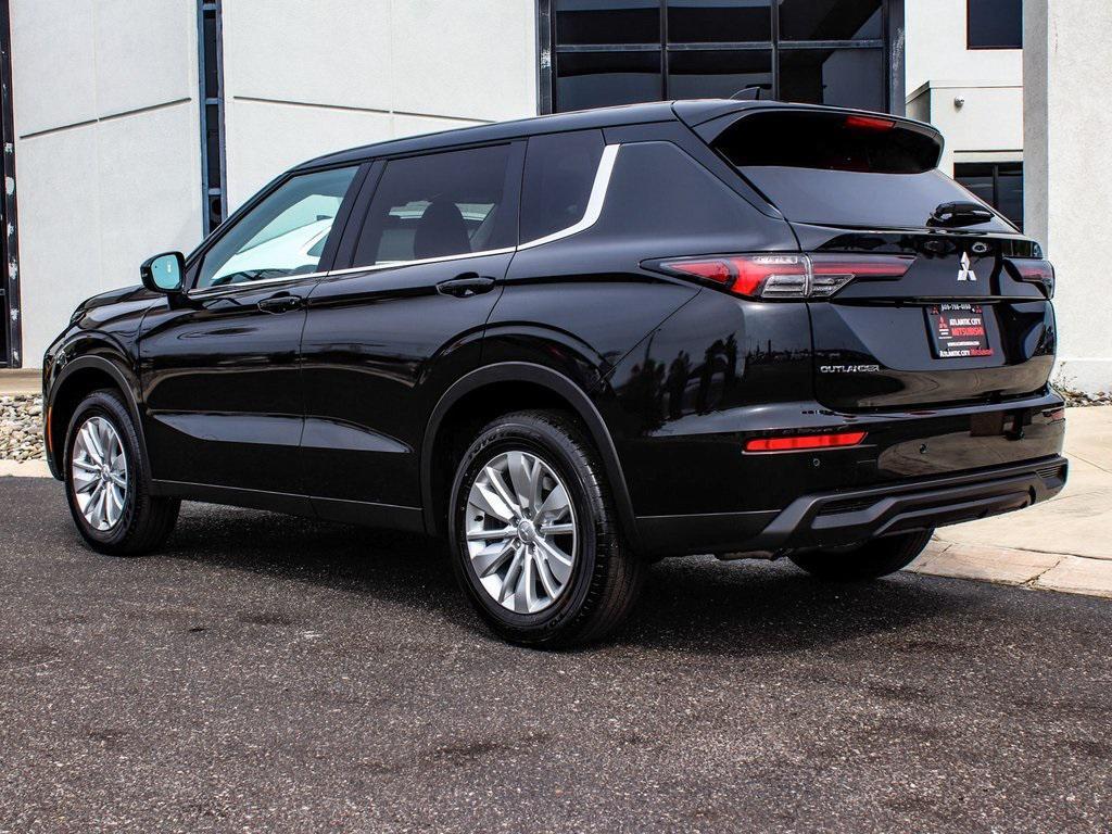 new 2025 Mitsubishi Outlander car, priced at $34,840