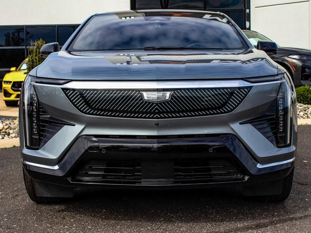 used 2025 Cadillac OPTIQ car, priced at $45,990