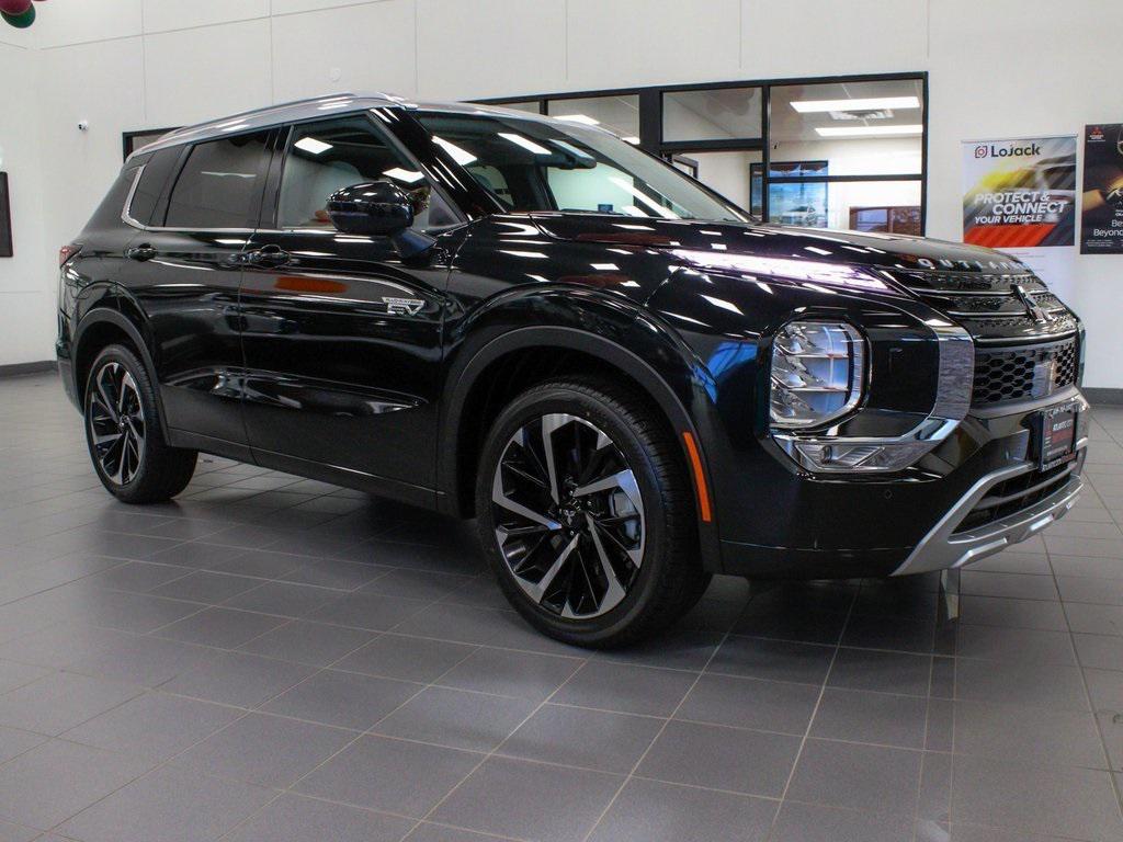 new 2025 Mitsubishi Outlander PHEV car, priced at $52,645