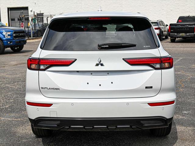 new 2024 Mitsubishi Outlander car, priced at $37,850