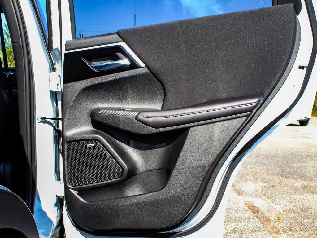 new 2025 Mitsubishi Outlander car, priced at $35,315