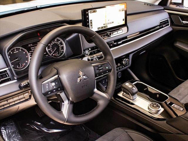 new 2025 Mitsubishi Outlander car, priced at $38,625