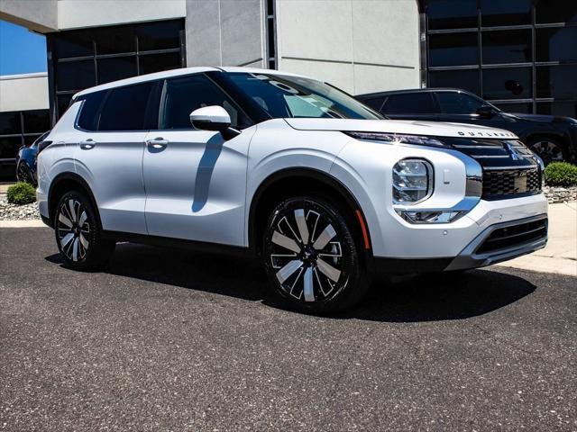 new 2025 Mitsubishi Outlander car, priced at $38,625