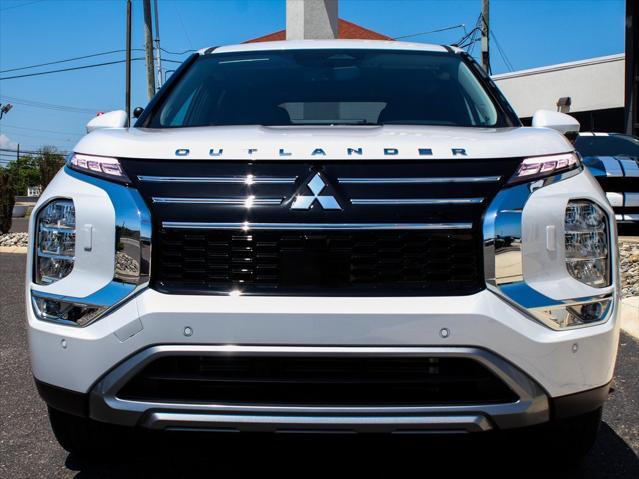 new 2025 Mitsubishi Outlander car, priced at $38,625