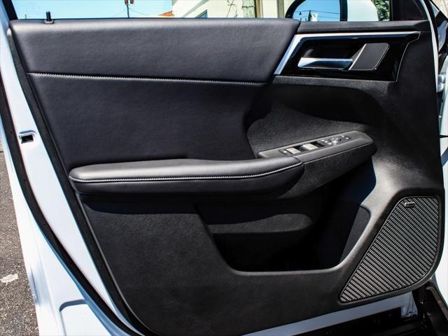 new 2025 Mitsubishi Outlander car, priced at $38,625