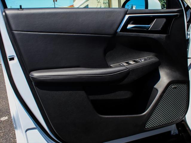 new 2025 Mitsubishi Outlander car, priced at $38,625
