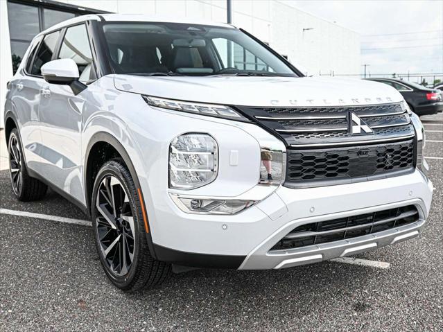 new 2024 Mitsubishi Outlander car, priced at $36,460