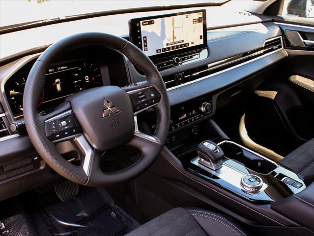 new 2025 Mitsubishi Outlander car, priced at $41,215