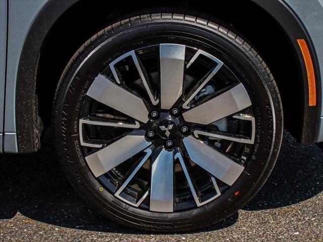 new 2025 Mitsubishi Outlander car, priced at $44,530