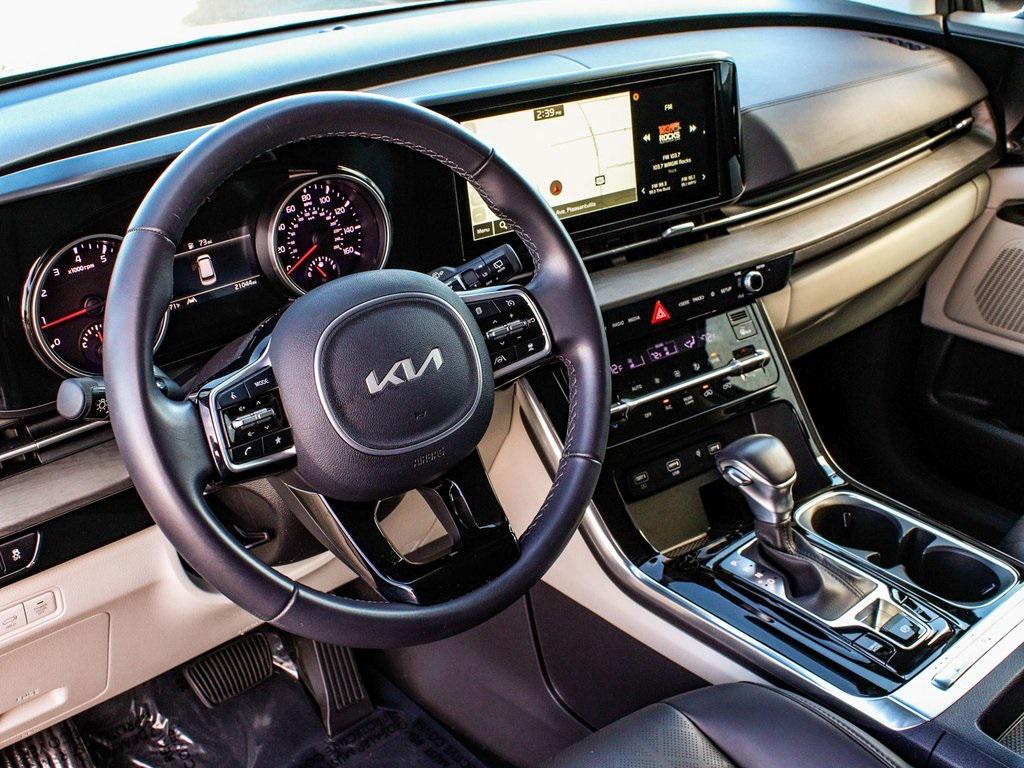 used 2024 Kia Carnival car, priced at $33,450