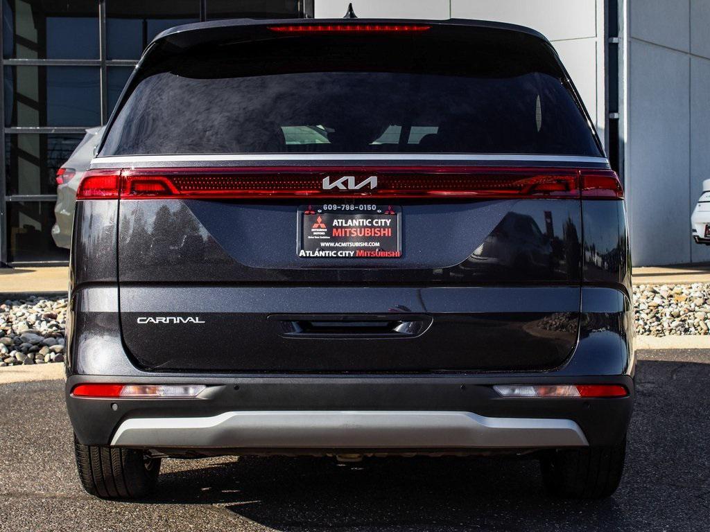 used 2024 Kia Carnival car, priced at $33,450