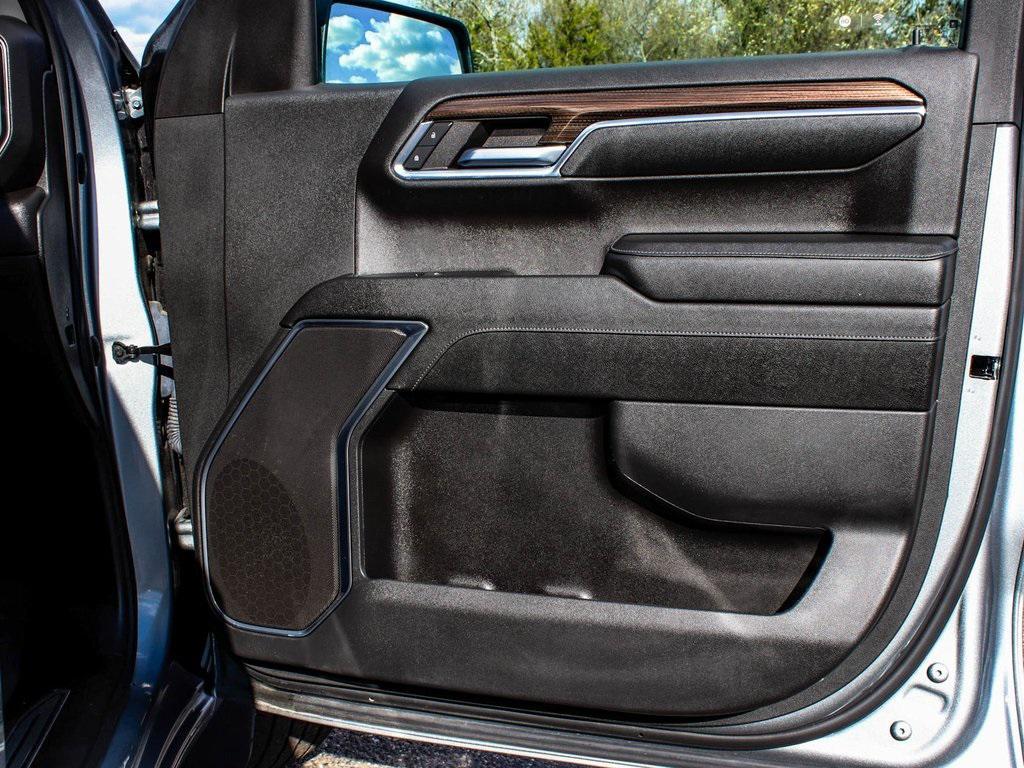 used 2023 Chevrolet Silverado 1500 car, priced at $38,990