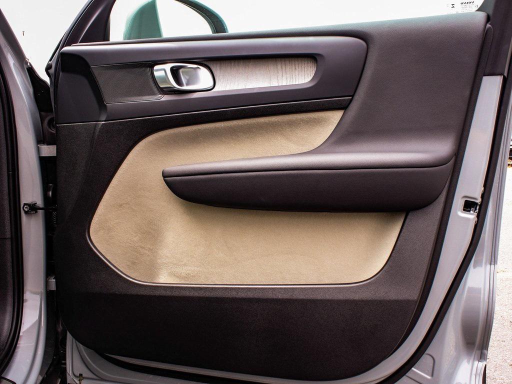 used 2024 Volvo XC40 car, priced at $30,450