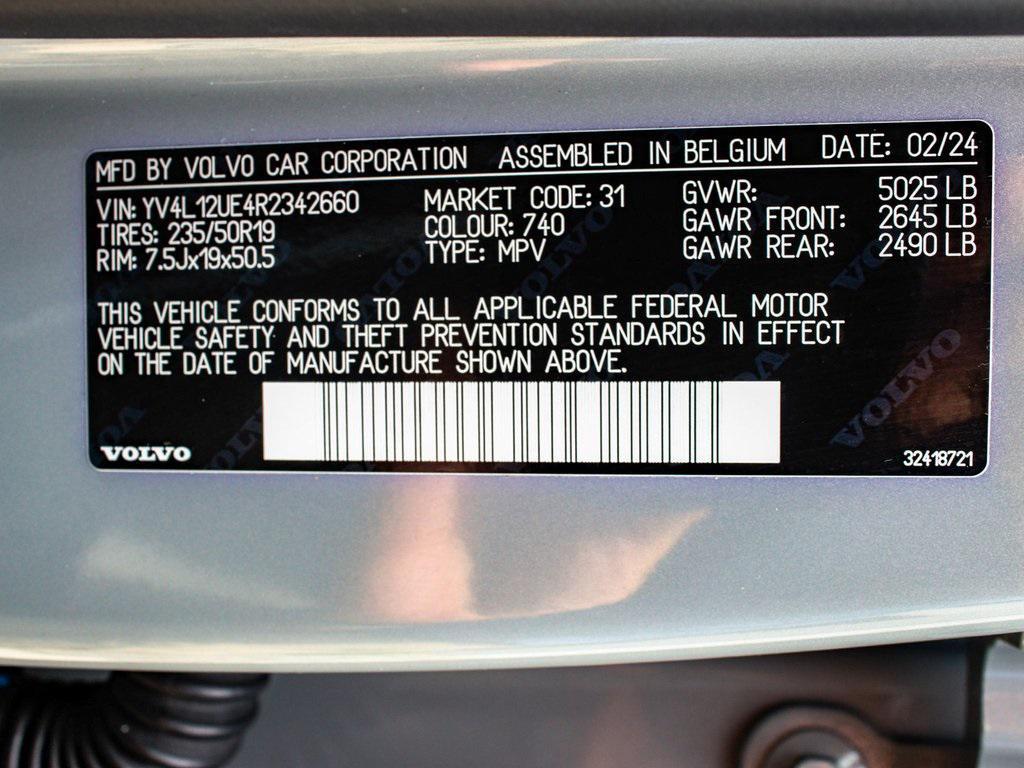 used 2024 Volvo XC40 car, priced at $30,450