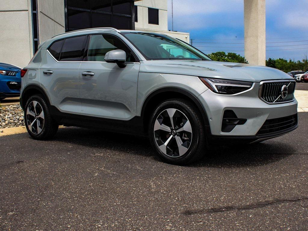 used 2024 Volvo XC40 car, priced at $30,450