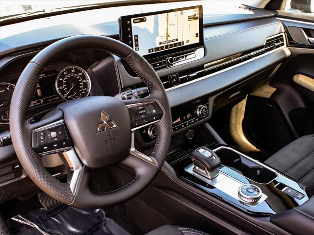 new 2025 Mitsubishi Outlander car, priced at $38,385