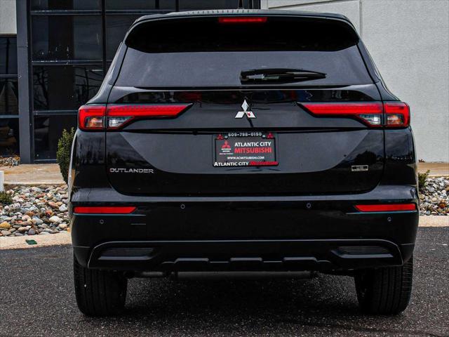 new 2024 Mitsubishi Outlander car