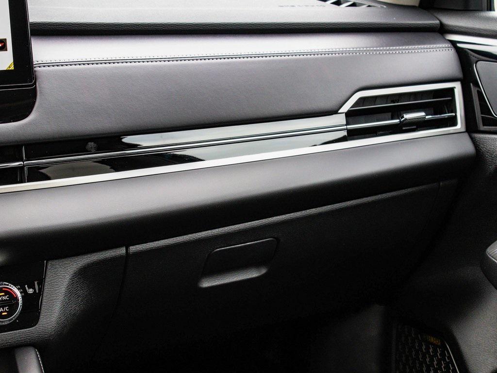 new 2025 Mitsubishi Outlander car, priced at $39,365