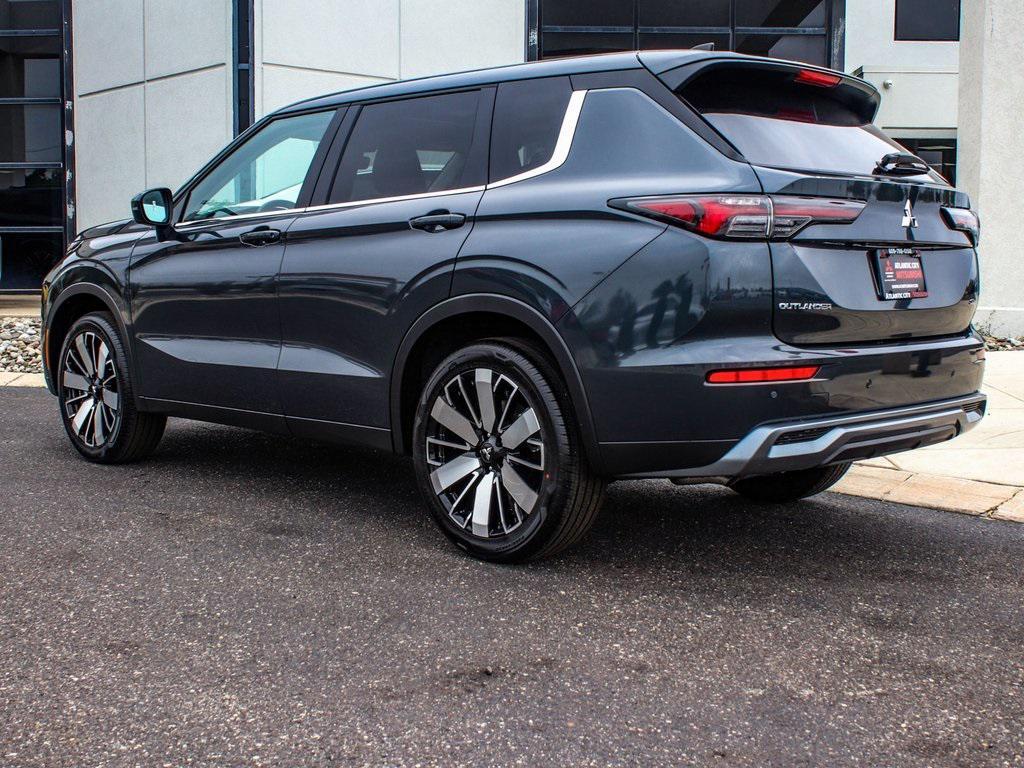 new 2025 Mitsubishi Outlander car, priced at $39,365