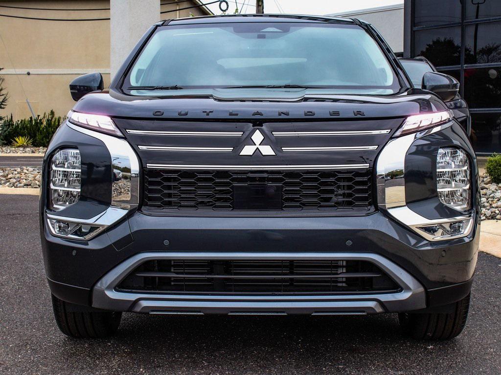 new 2025 Mitsubishi Outlander car, priced at $39,365