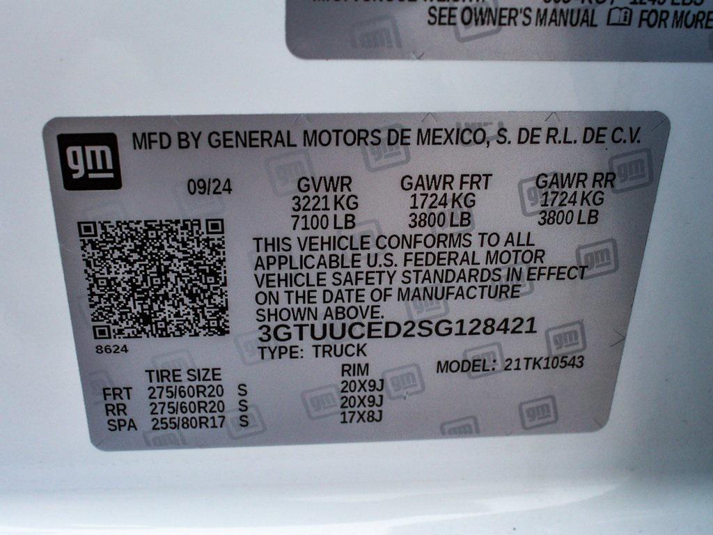 used 2025 GMC Sierra 1500 car, priced at $52,450