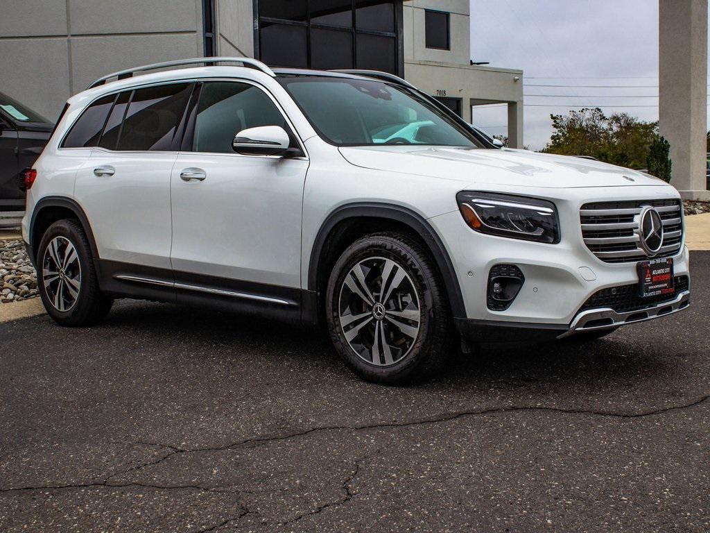 used 2024 Mercedes-Benz GLB 250 car, priced at $32,990