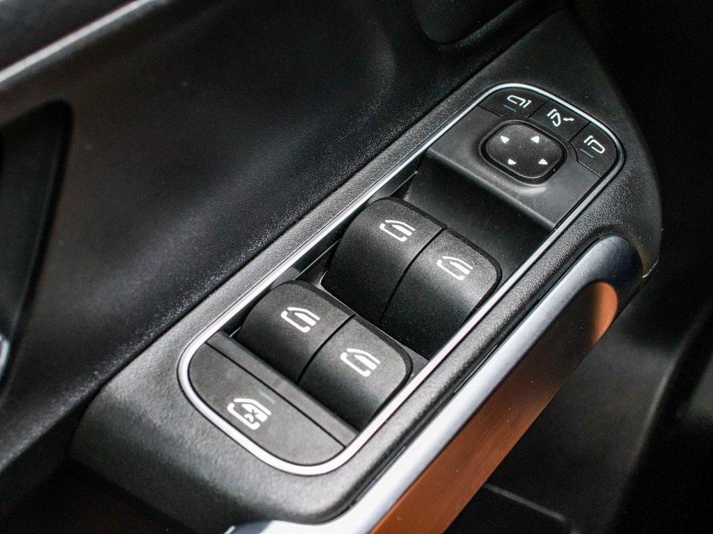 used 2024 Mercedes-Benz GLB 250 car, priced at $32,990