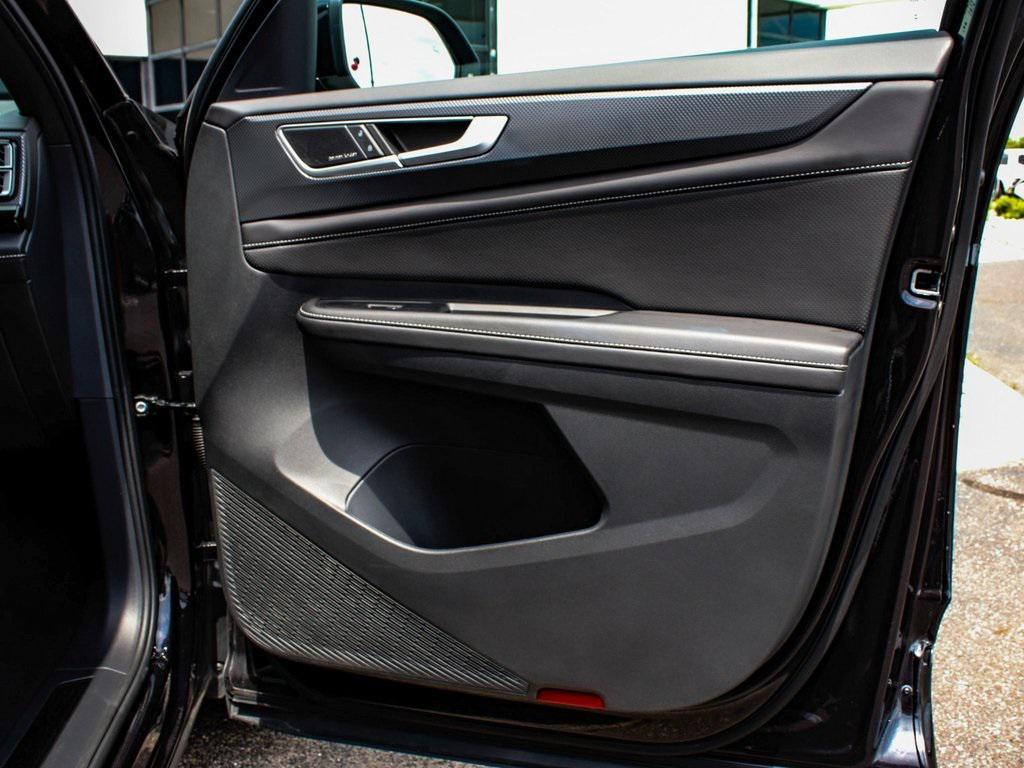 used 2025 Volkswagen Atlas Cross Sport car, priced at $37,990