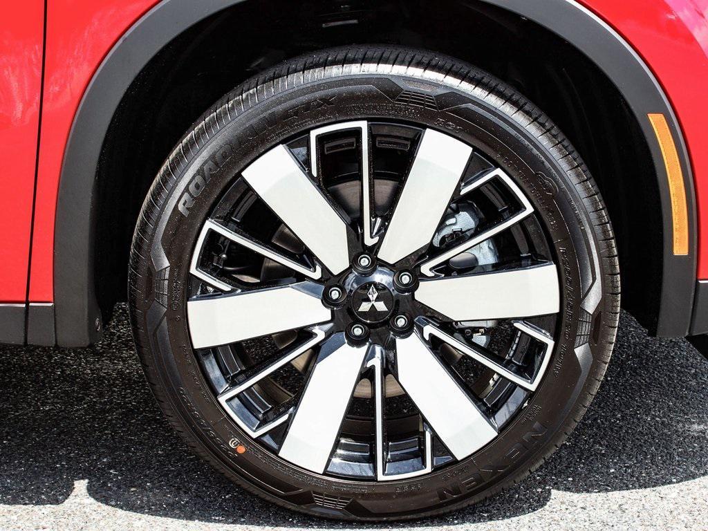 new 2025 Mitsubishi Outlander car, priced at $36,490