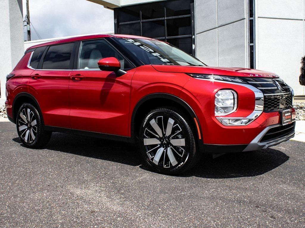 new 2025 Mitsubishi Outlander car, priced at $36,490