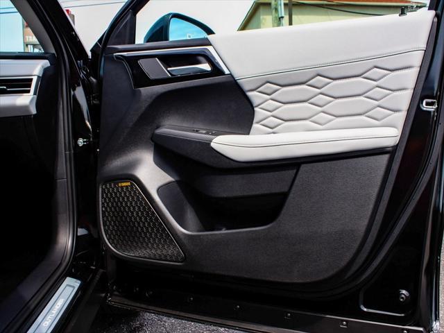 new 2025 Mitsubishi Outlander car, priced at $45,155