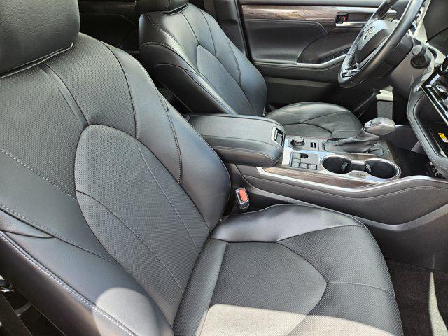 used 2023 Toyota Highlander car, priced at $46,382