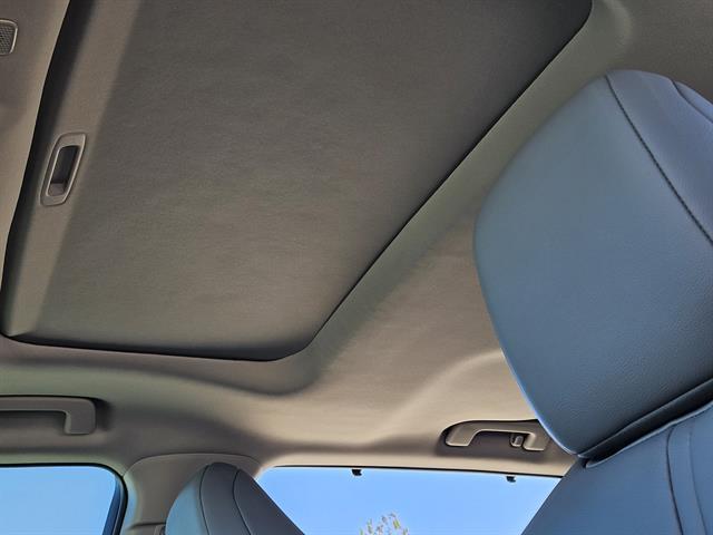 new 2025 Toyota Highlander car, priced at $49,802