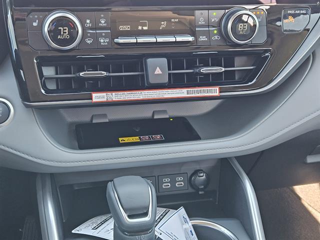 new 2025 Toyota Highlander car, priced at $49,802